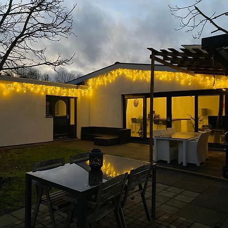 Bungalow Haarlem Amsterdam With Jacuzzi Vijfhuizen Zewnętrze zdjęcie